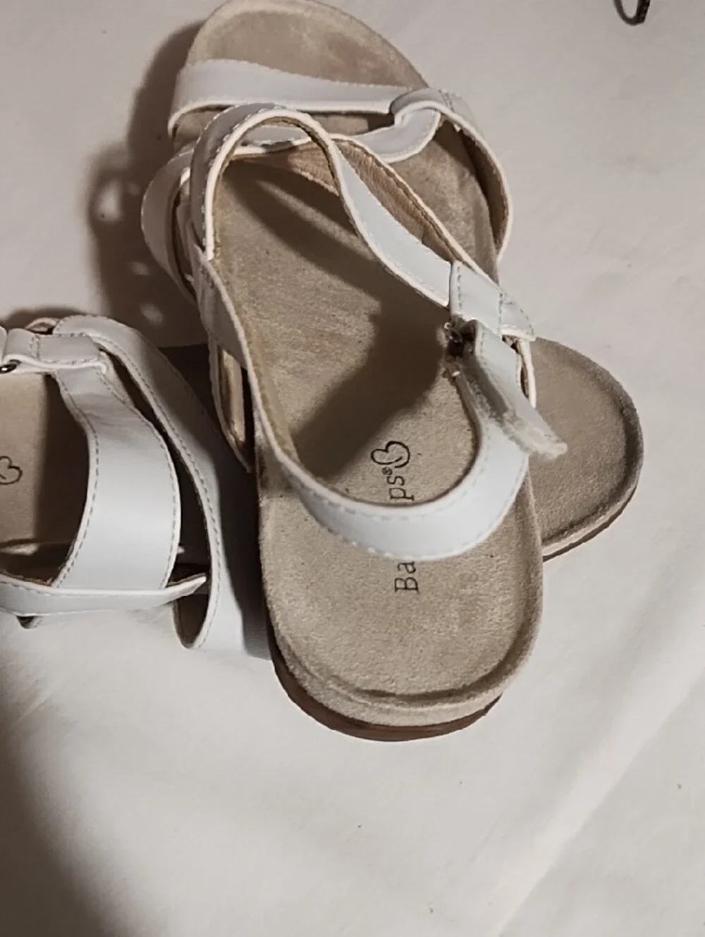 BareTraps White Triple-Strap Slingback Sandals Size 8 VGC. - Picture 4 of 7